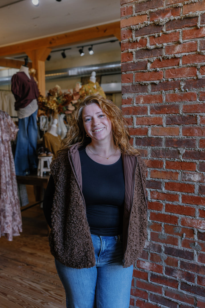Alix Sherpa Vest - Brown