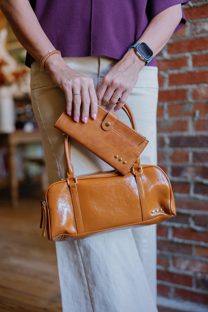 Arlys Barrel Shoulder Bag - Caramel