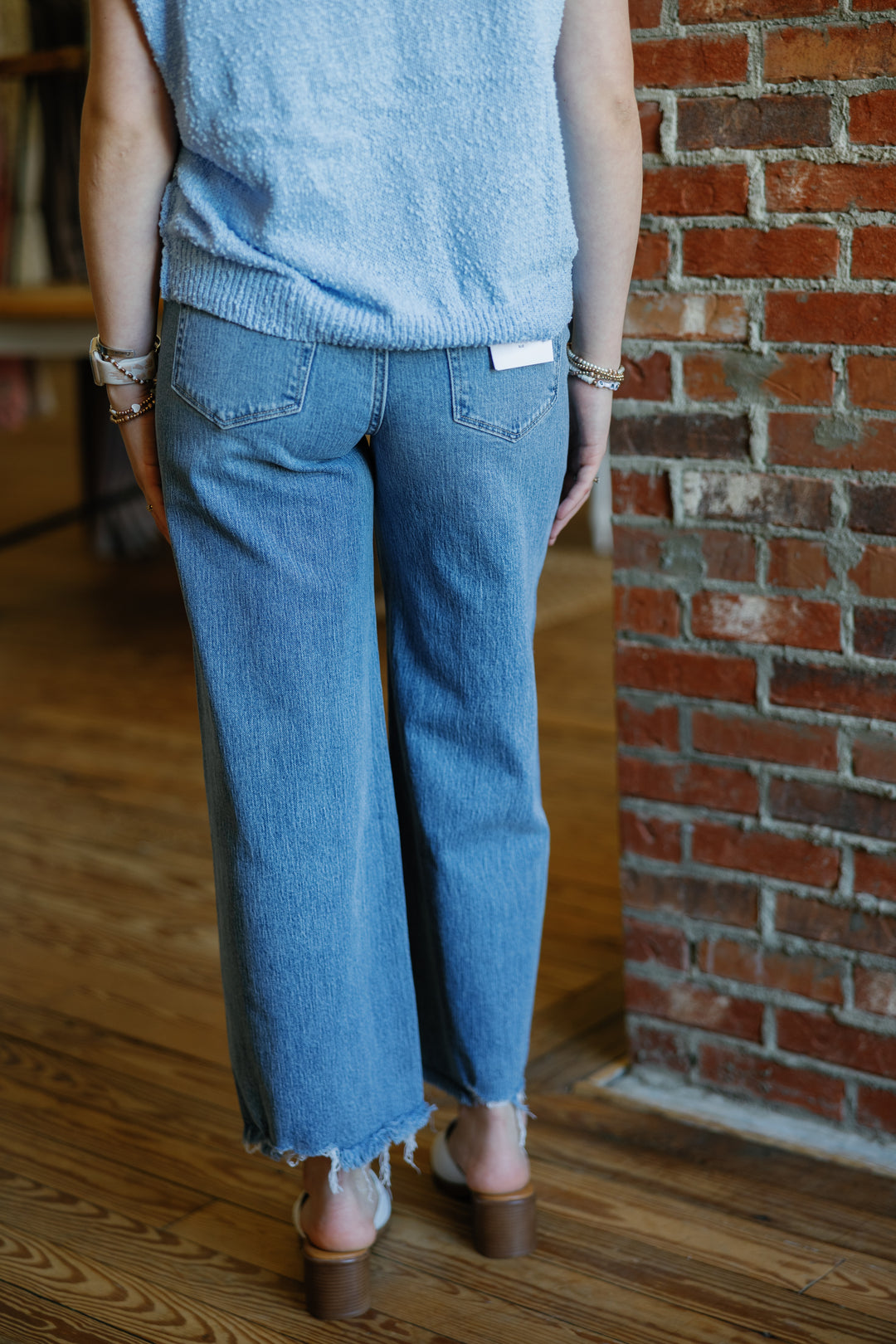 Ana High Rise Wide Leg Cropped Jeans