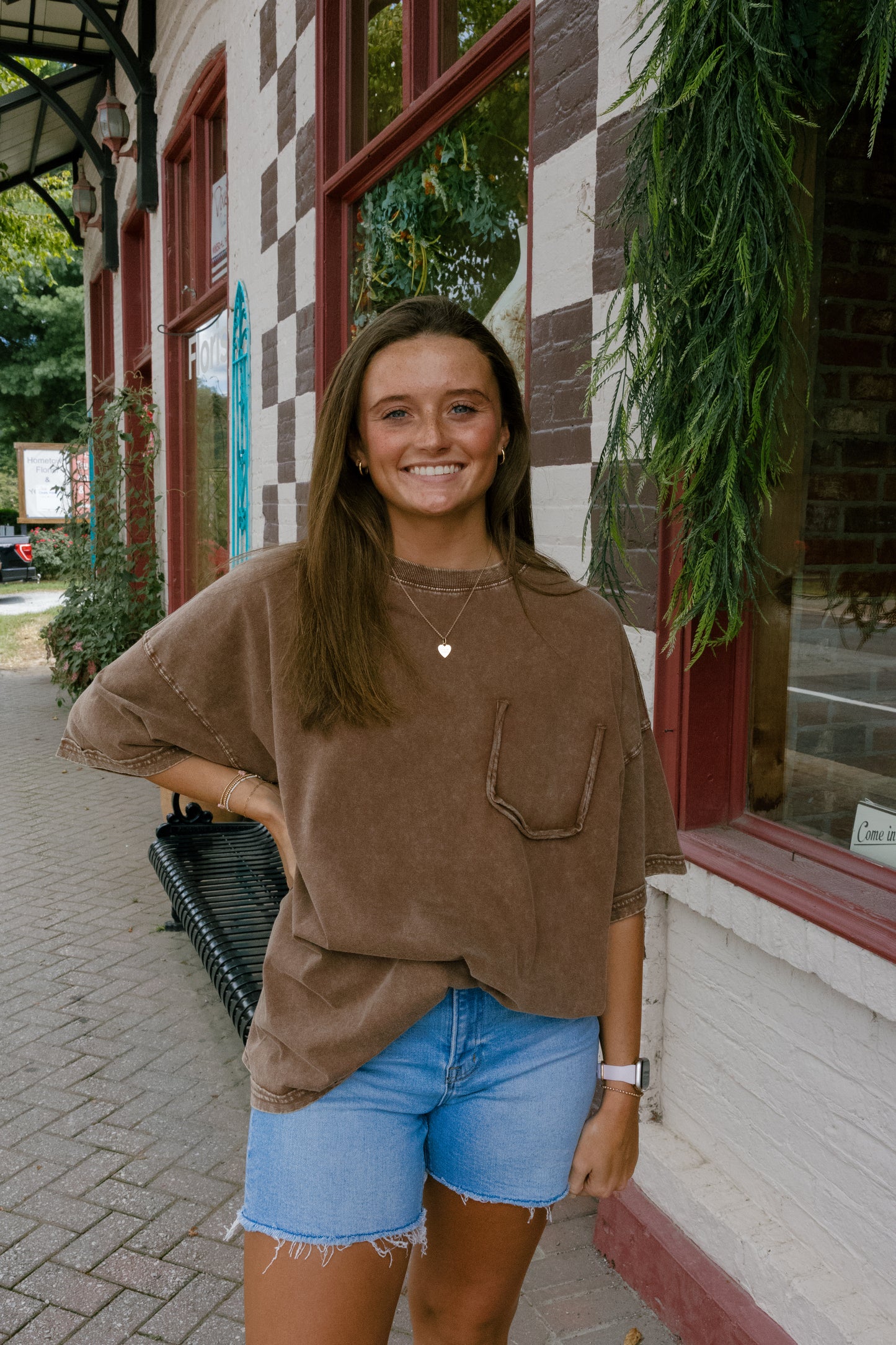 Taylor Tee - Brown