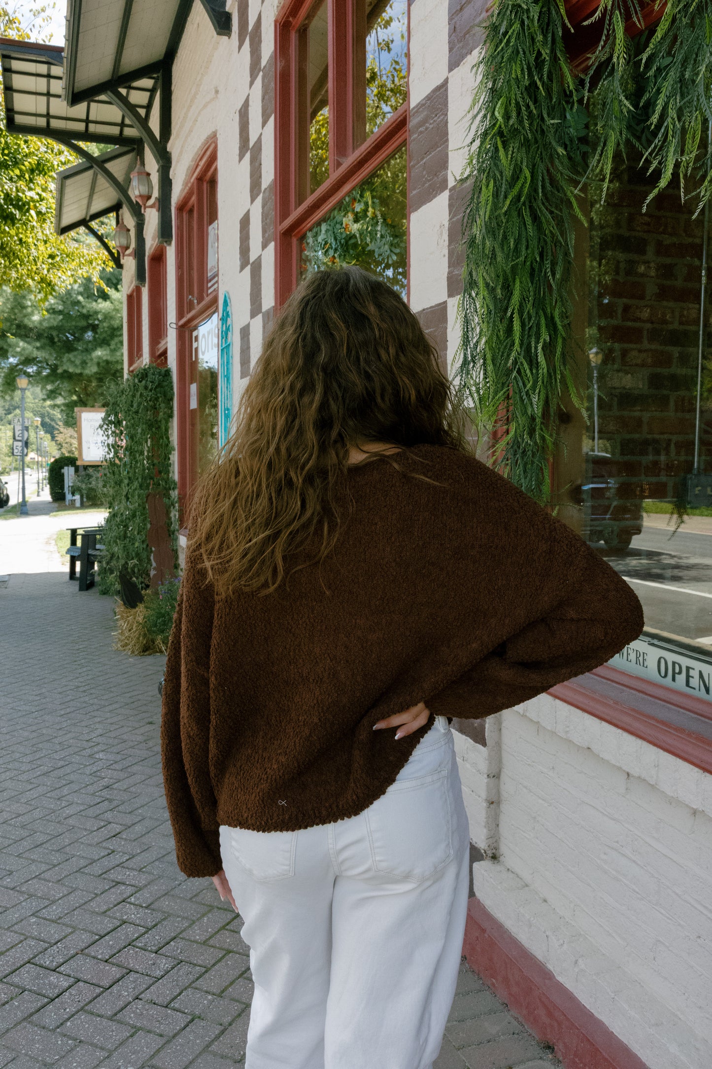 Gabby Sweater - Chocolate