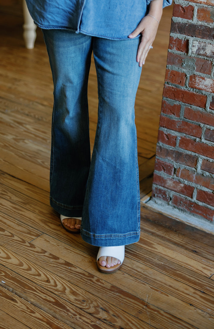 Miley Petite Flare Jeans