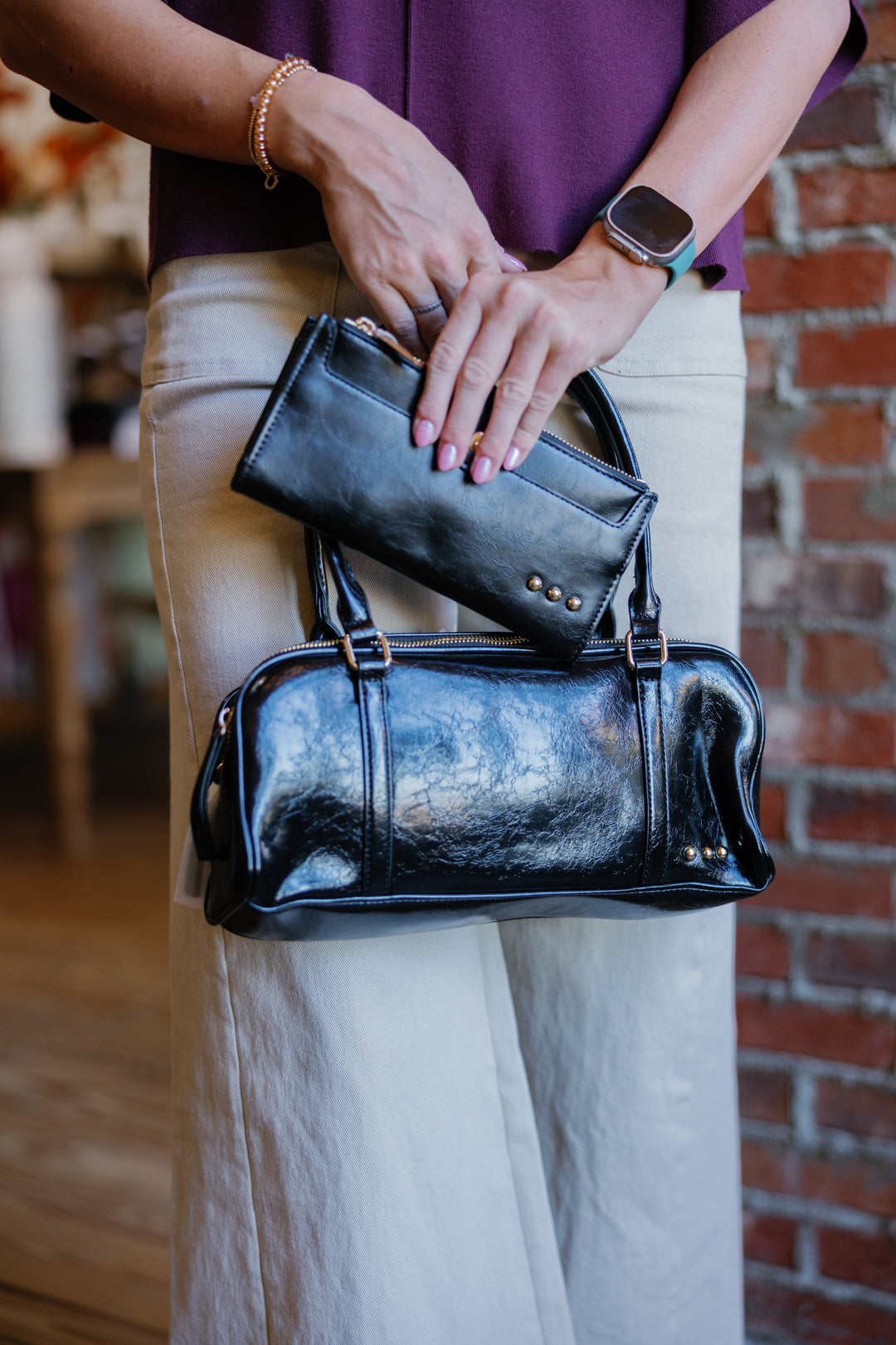 Essentials Carryall Wallet - Black