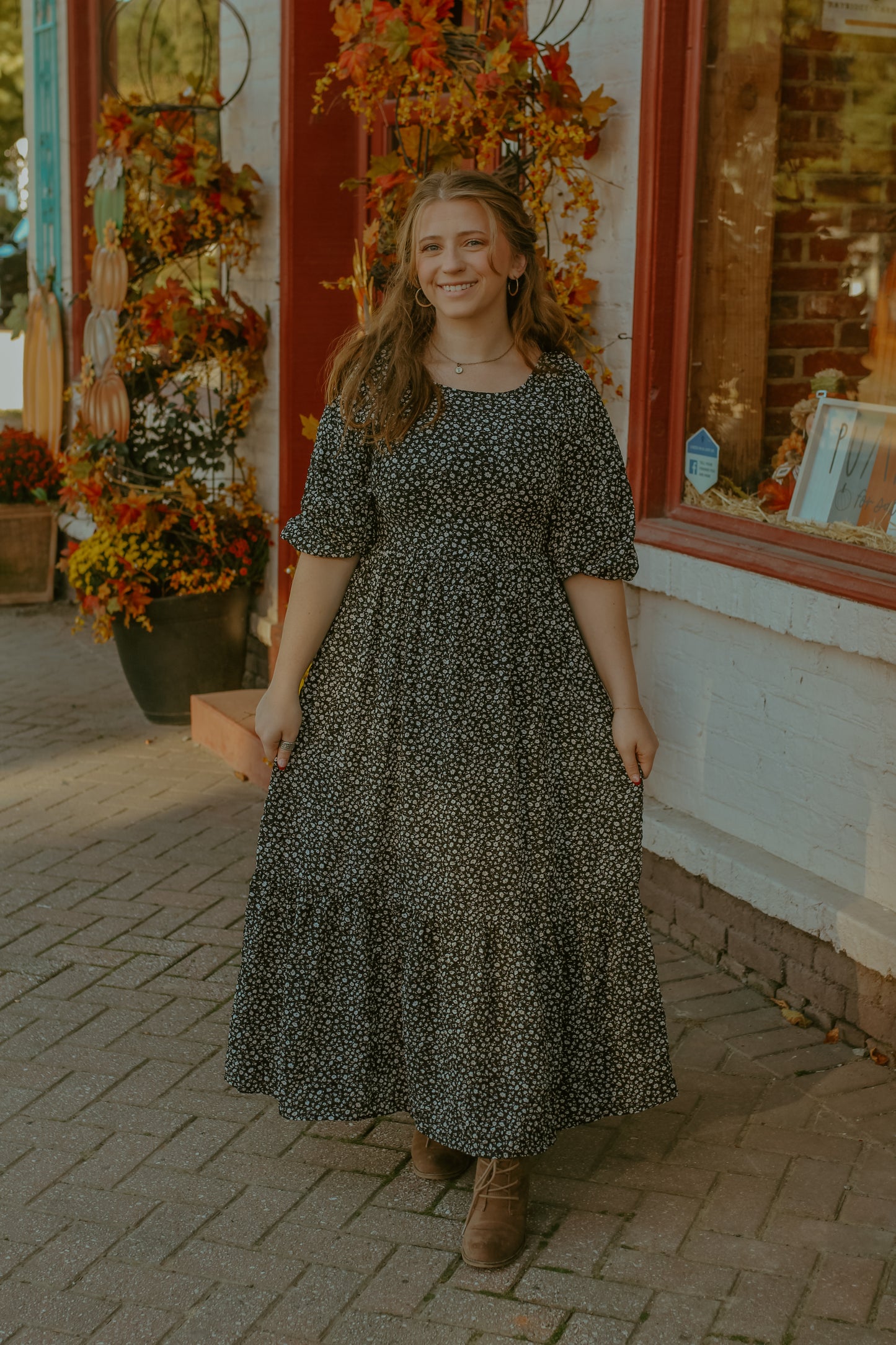 Isabella Midi Dress - Black