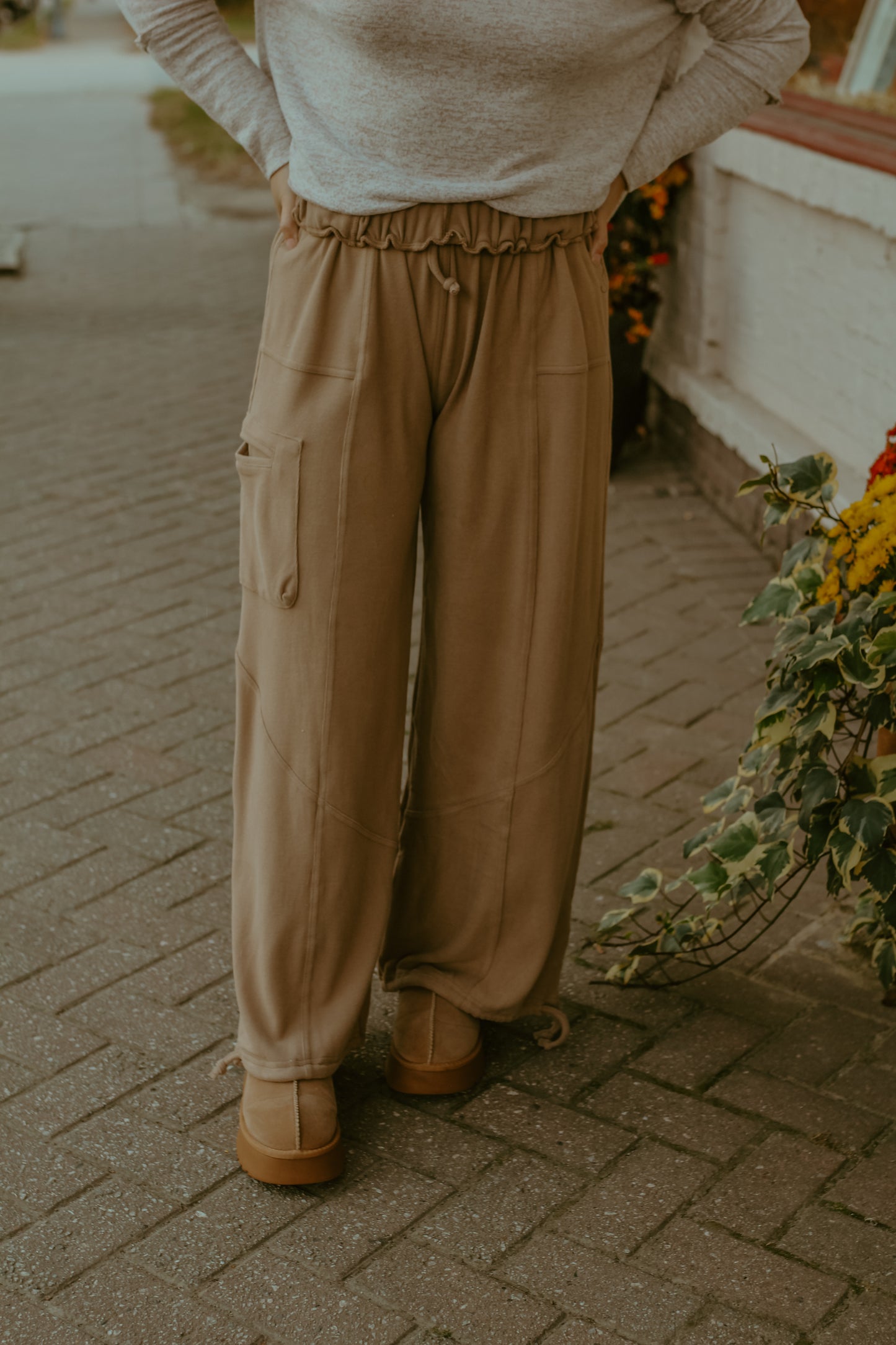 Jadie Jogger Pants - Latte